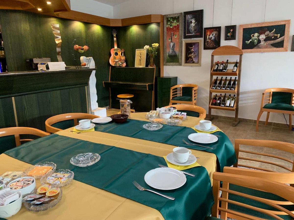 Antik Hotel Sofia Litomyšl Esterno foto